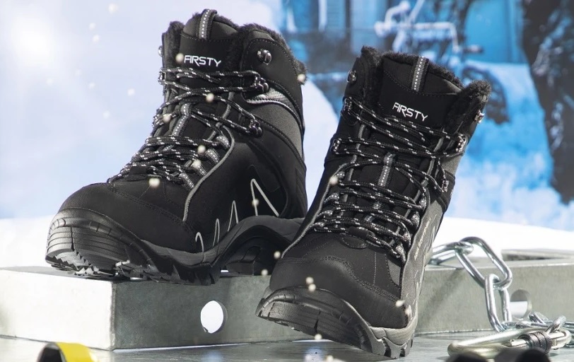 Voľnočasová zateplená obuv